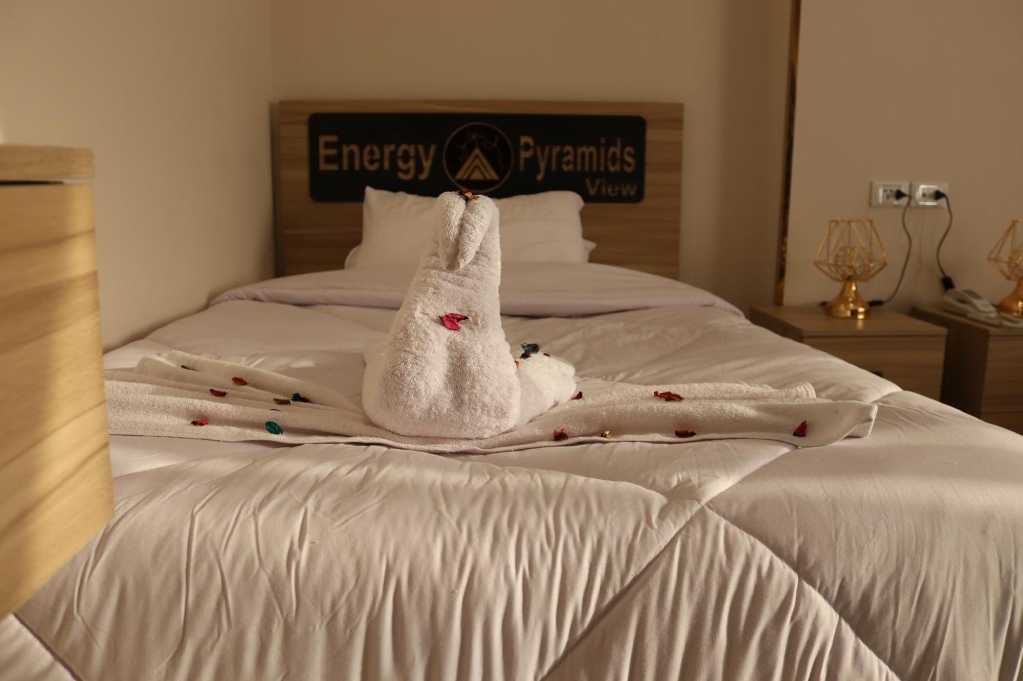 Energy Pyramids View Hostel Kafret el-Gabal Exterior foto