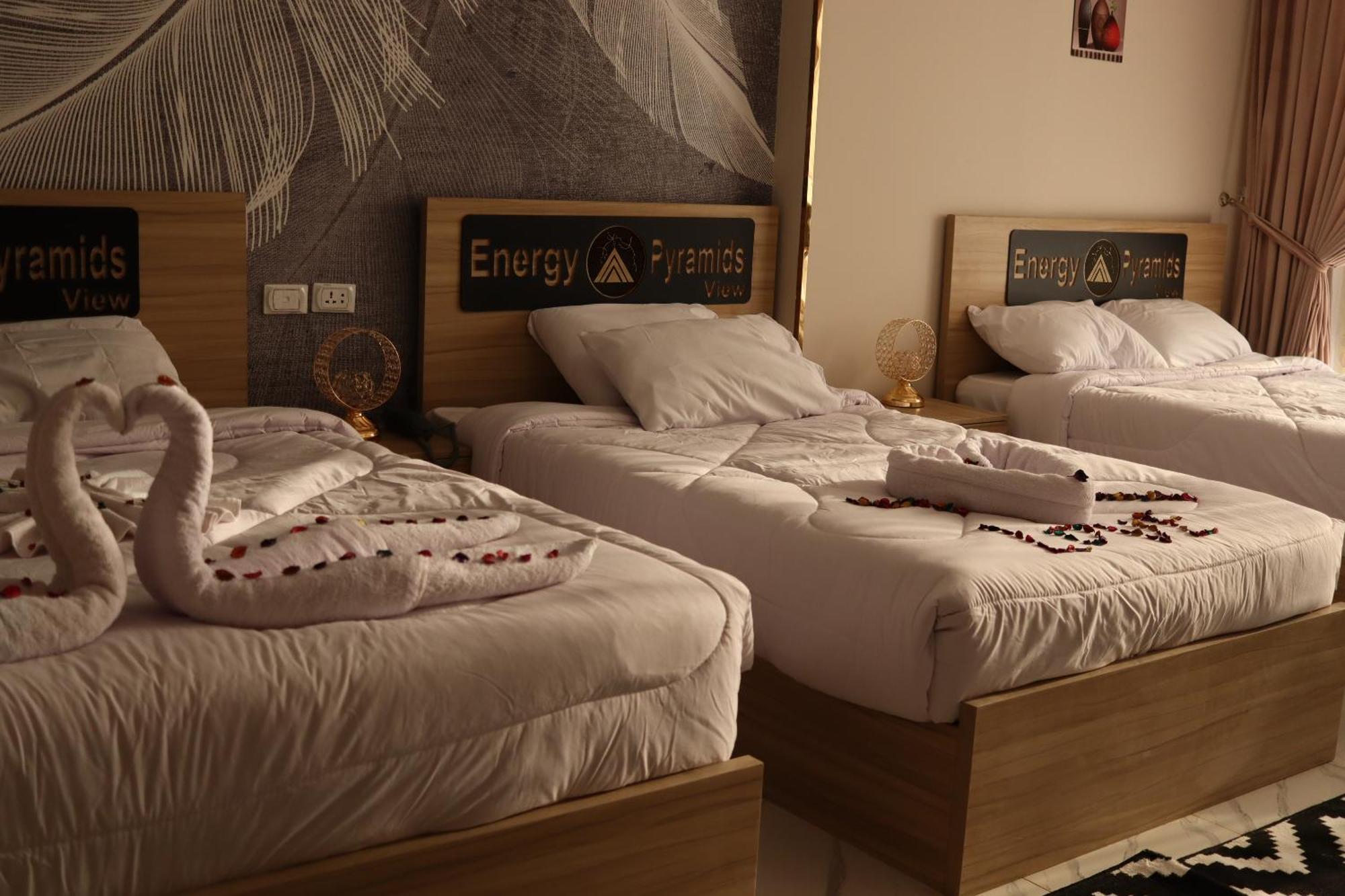 Energy Pyramids View Hostel Kafret el-Gabal Exterior foto