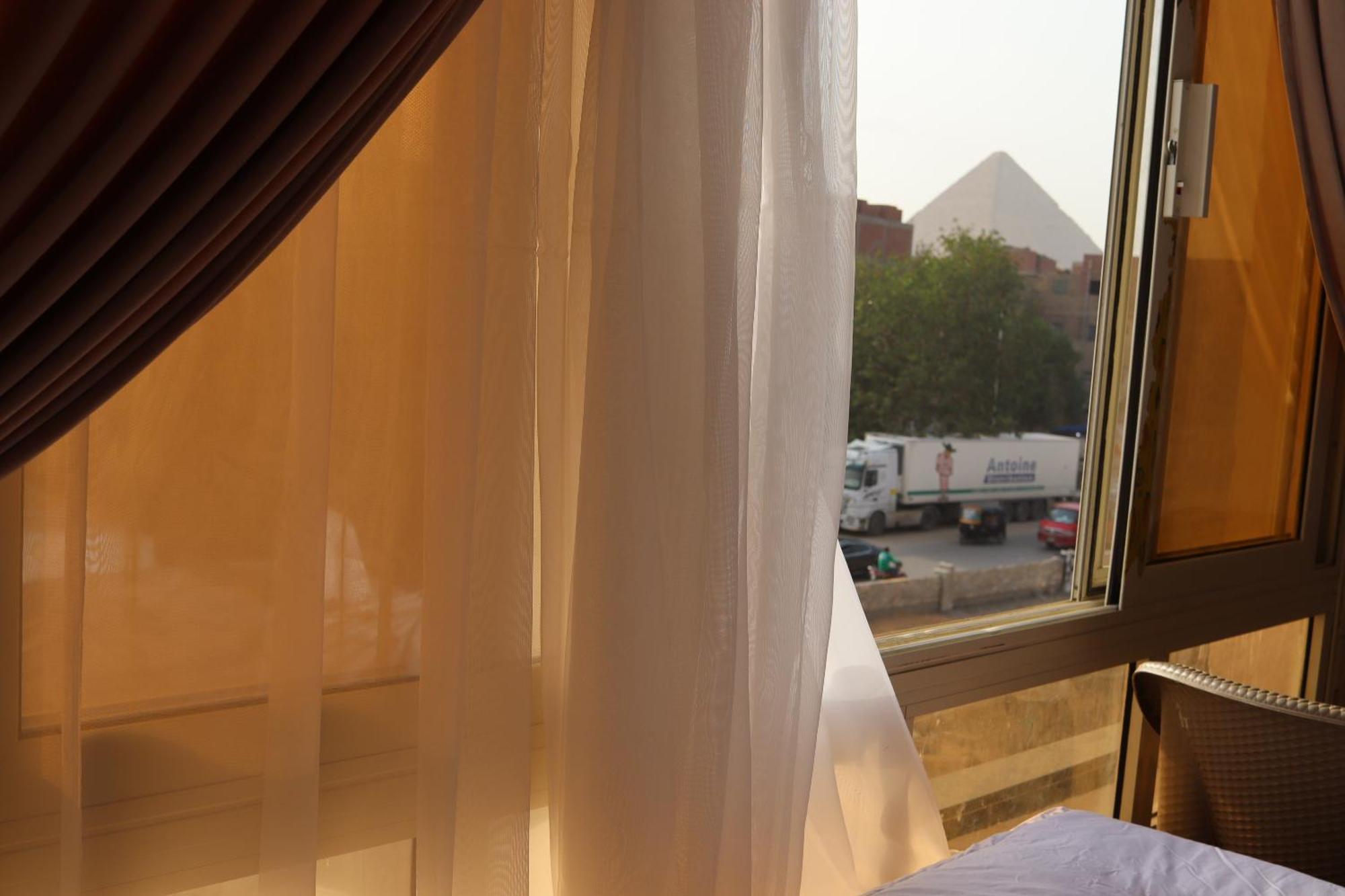 Energy Pyramids View Hostel Kafret el-Gabal Exterior foto