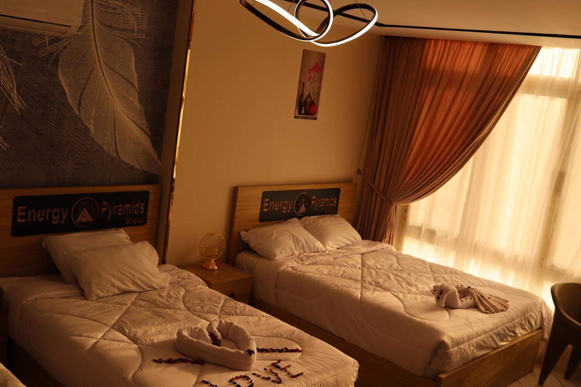 Energy Pyramids View Hostel Kafret el-Gabal Exterior foto